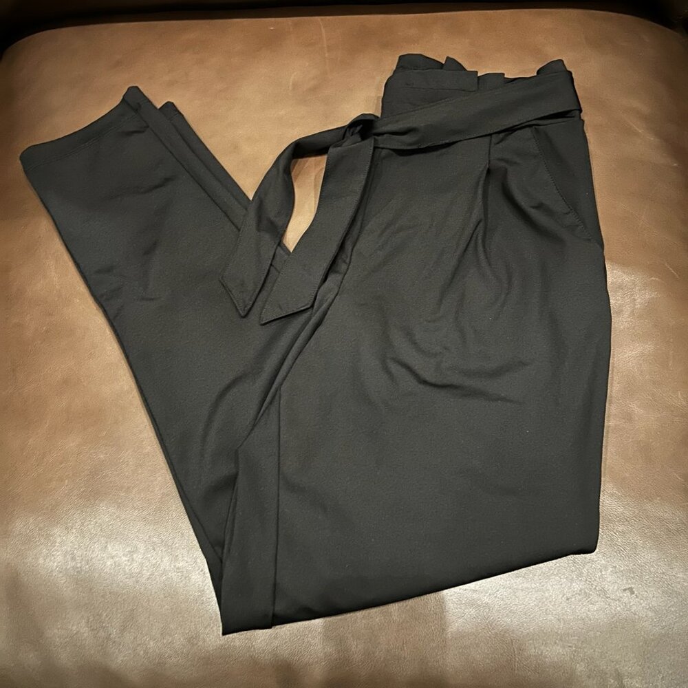 NWOT Bagatelle Tie Front Elastic High Waist Relaxed Fit Black Pants - Picture 10 of 10
